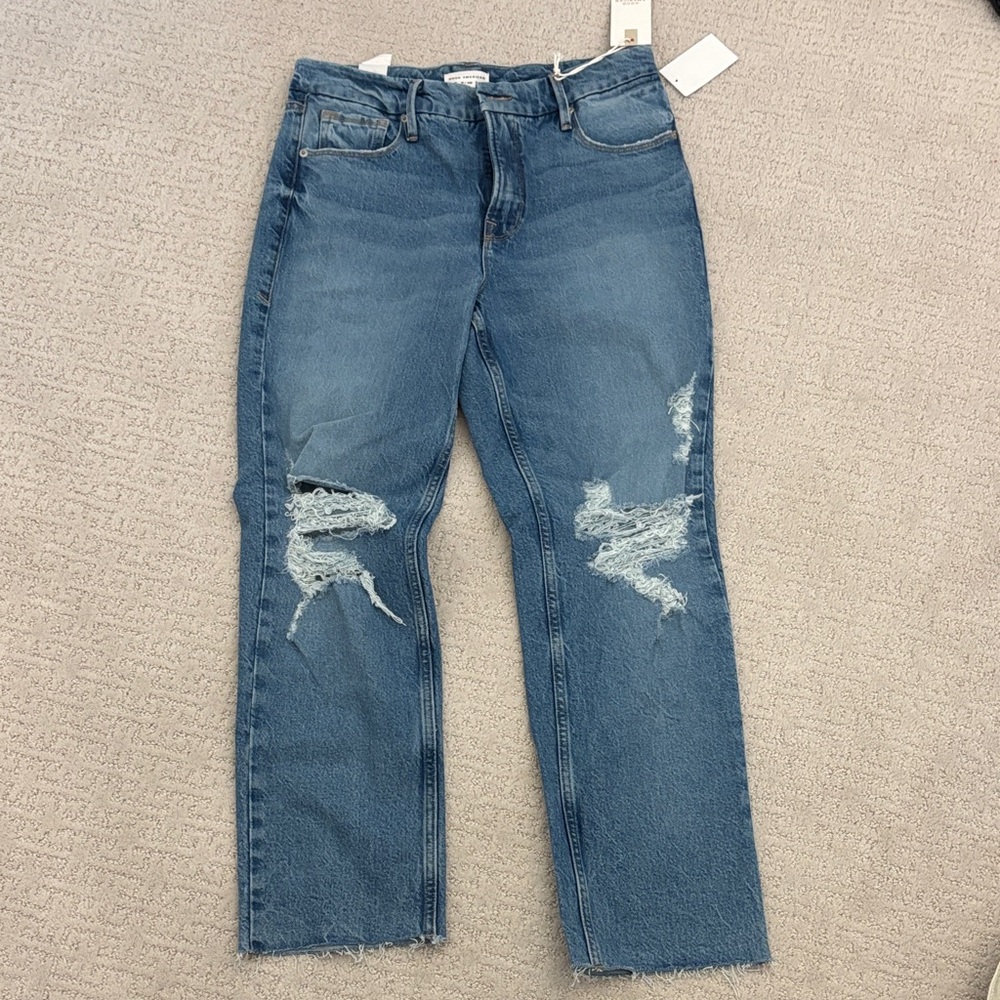 Good American. Women's Distressed Blue Jeans. Size 28. New with tags.